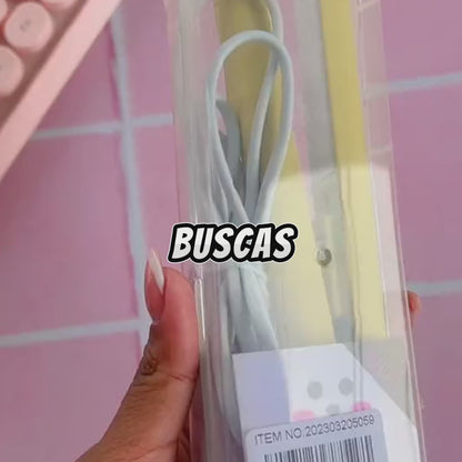 LissPocket™ — Alisa, controla el frizz y crea ondas en minutos, estés donde estés.